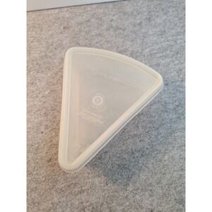 Vintage Tupperware Pie Slice Keeper Plastic Storage Container With Lid  269-13